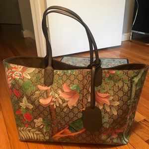 Large Gucci floral tote